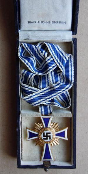 Gold Mothers Cross
