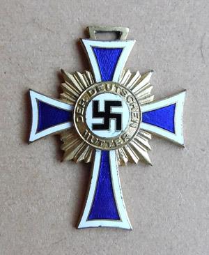 Mothers Cross in Gold