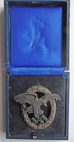 Cased Luftwaffe Observers Badge